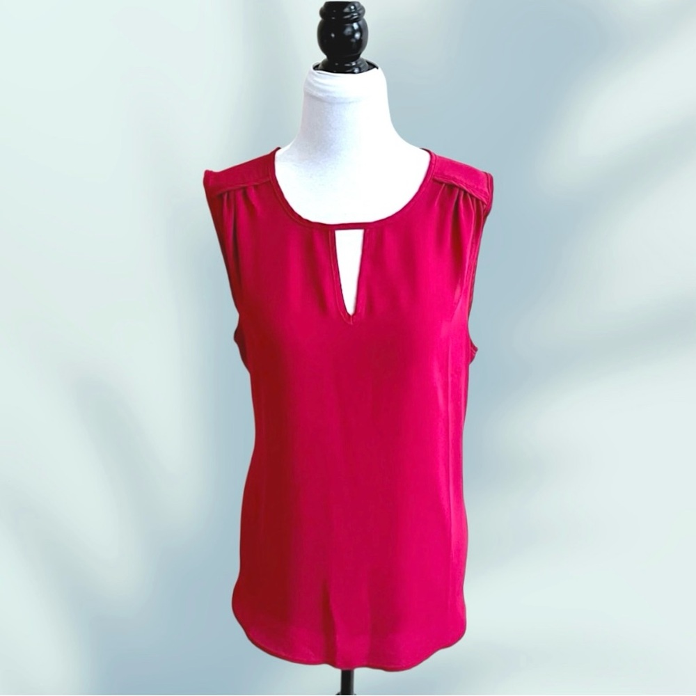 Reitmans Women’s Red Keyhole Neckline Blouse Size XL Sleeveless